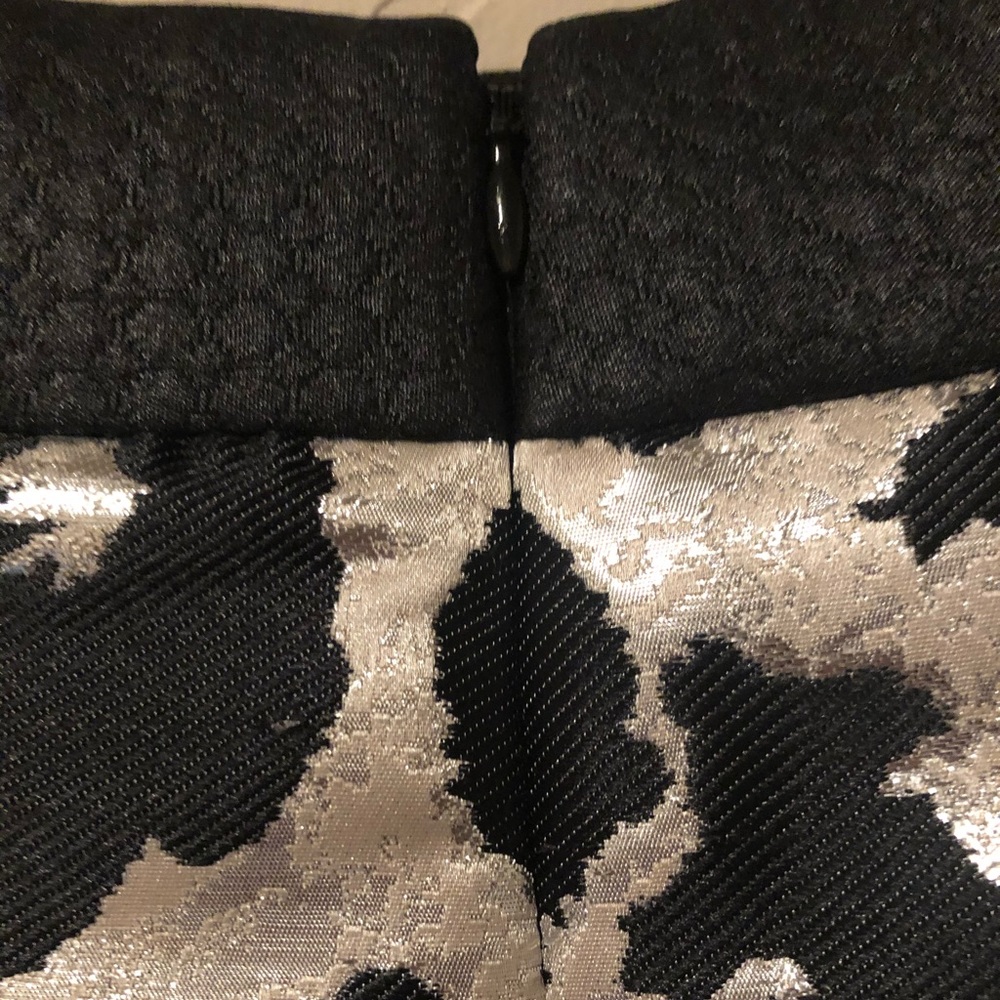 Banana Republic Leopard Jacquard Skirt. Gorgeous! #trending #leopard - Picture 3 of 4